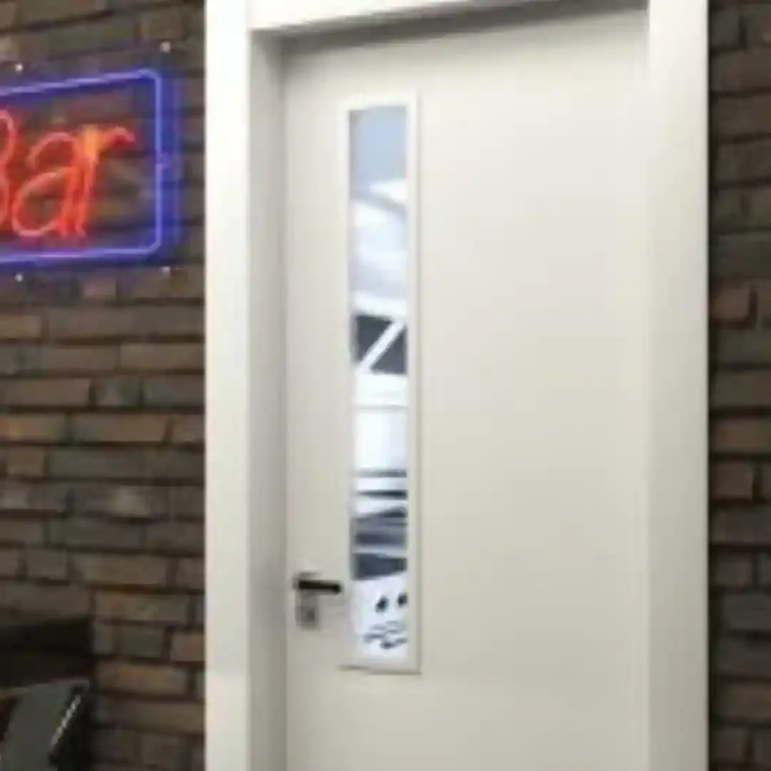 Porta com Visor