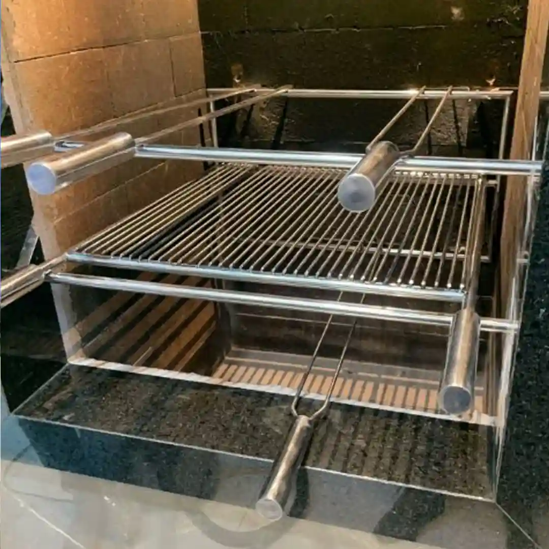 Espetos e Grelhas em Metal e Inox