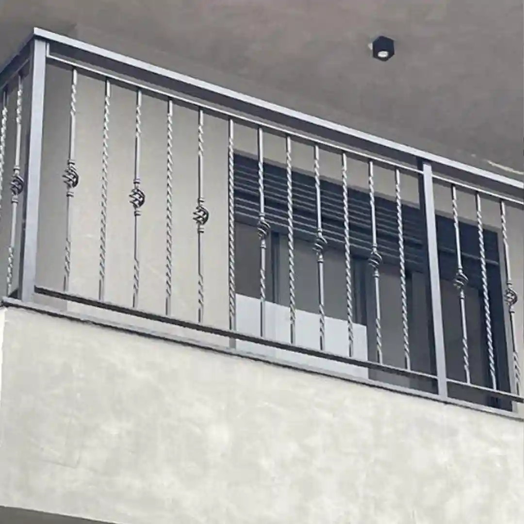 Sacada em Inox e Metal Externa